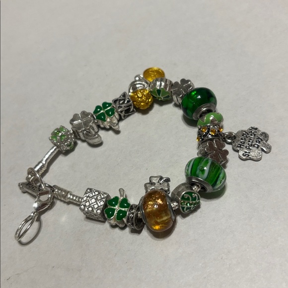 Willabee and Ward Charming Year March Charm Bracelet - Picture 4 of 4